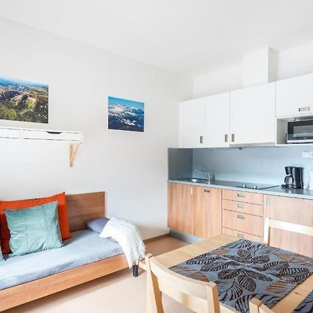 Apartmany Rokytka Snowhouse โรกีนีซ นัด ยีเซอโร ภายนอก รูปภาพ